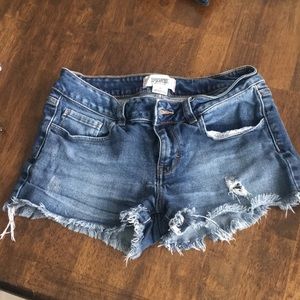 Victoria’s Secret jean shorts size 6